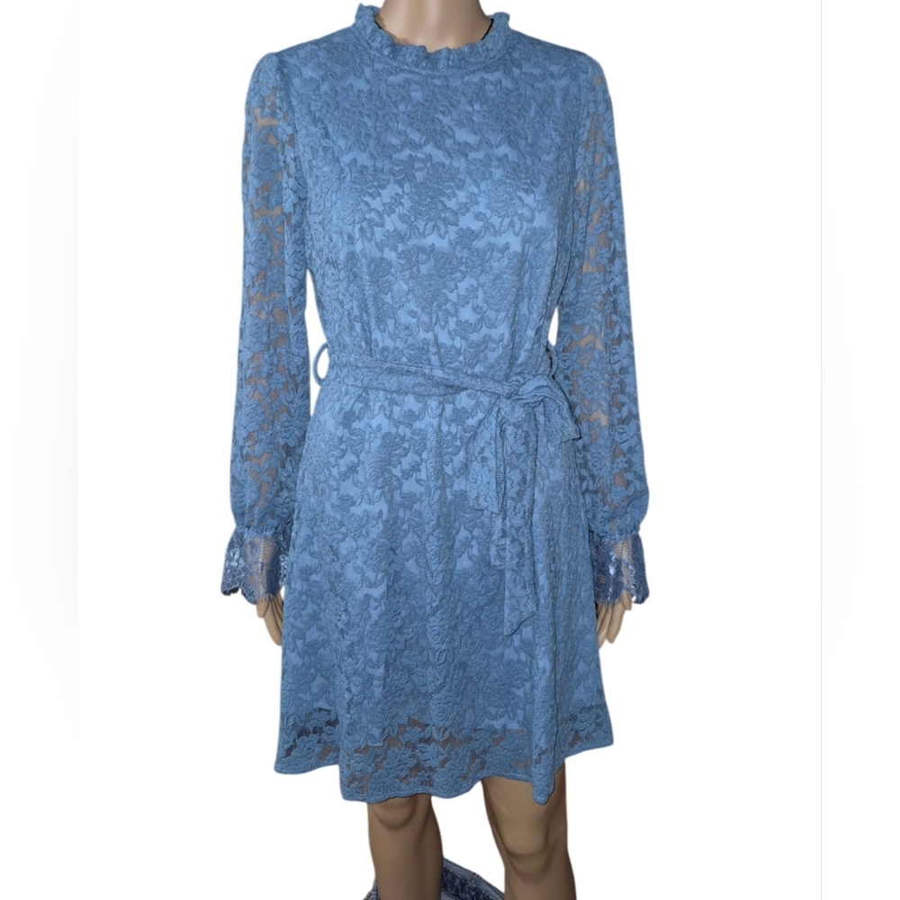Elegant Blue Lace Dress